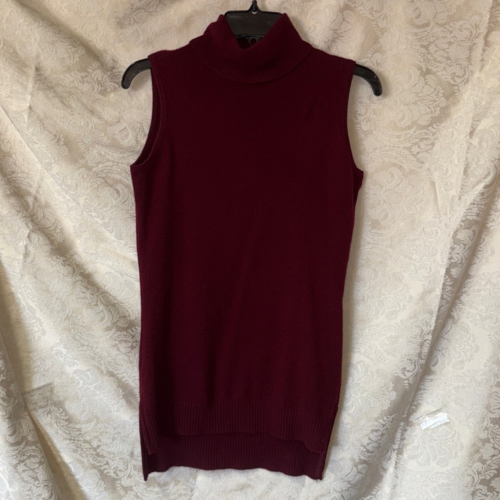 NWT Charter Club Cashmere Turtleneck in a beautiful rich Burgundy